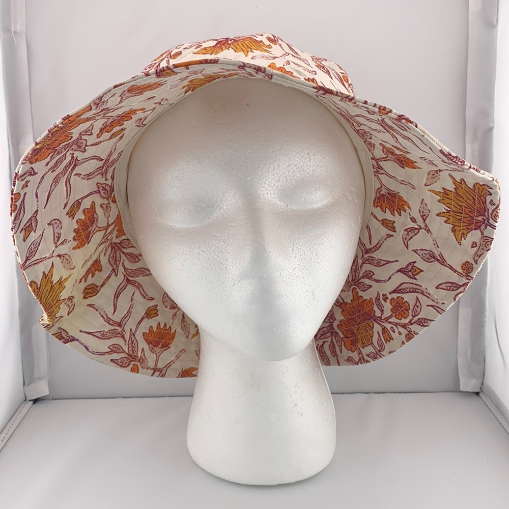 Universal Thread Floral Bucket Hat OS